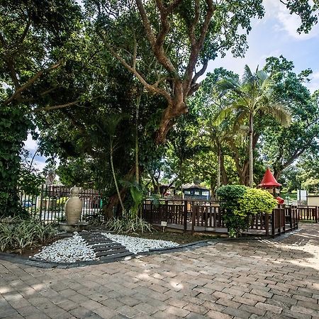 First Group Lake View Cabanas St Lucia Bagian luar foto