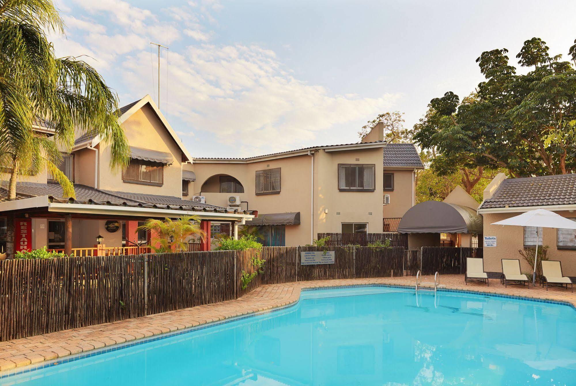First Group Lake View Cabanas St Lucia Bagian luar foto